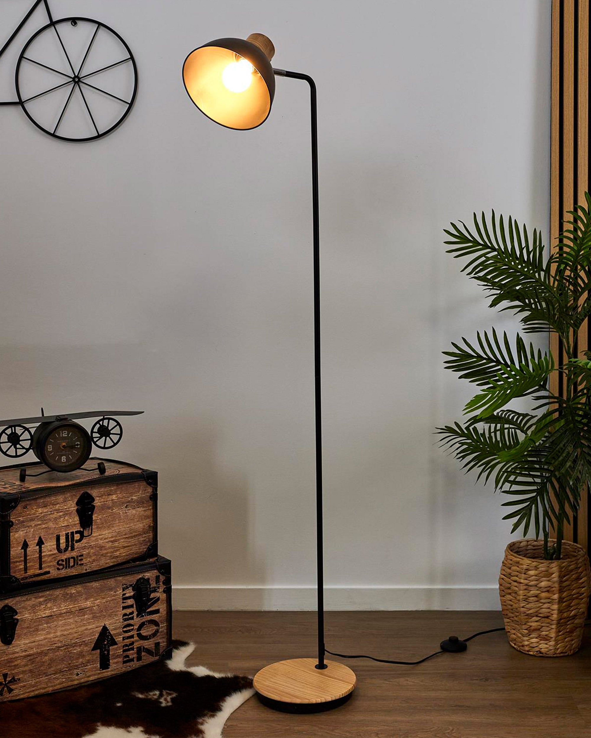 PIXAR Floor Lamp (E27)