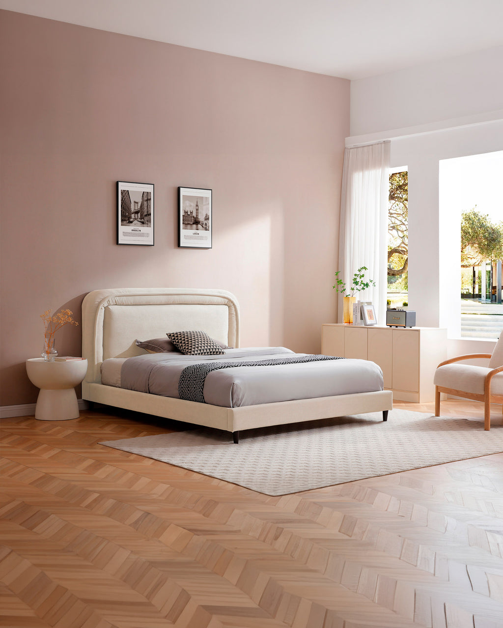 Cama de casal COLETTE estofada
