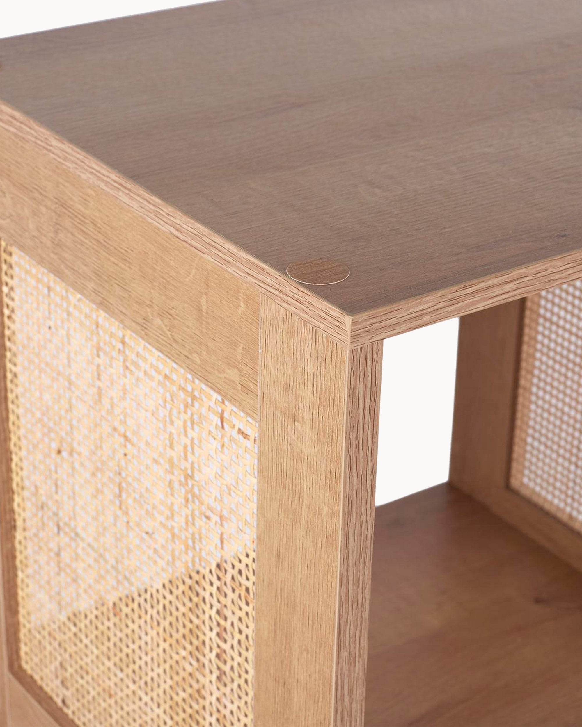 Estante BALI em rattan e com 3 cubos