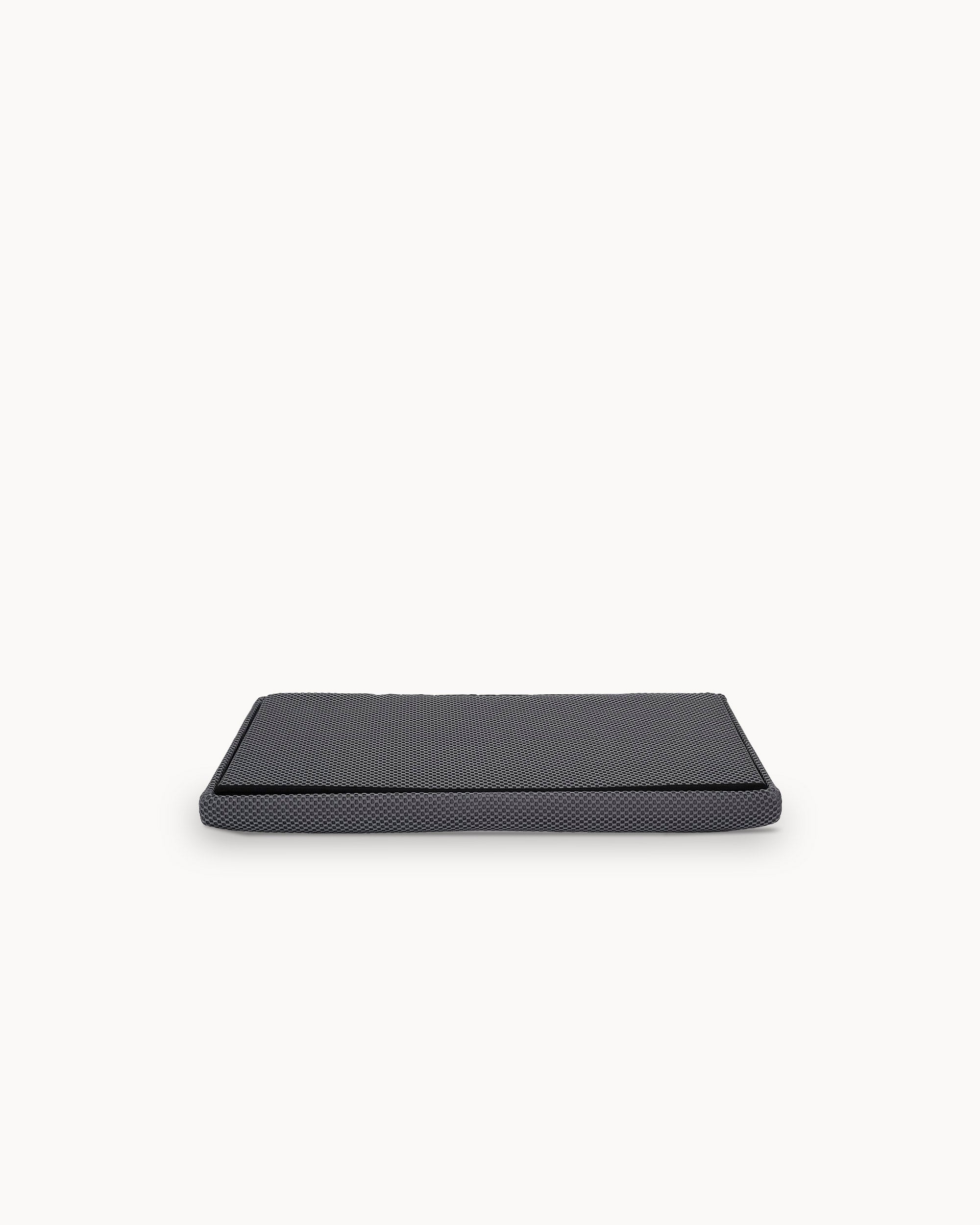 Taburete plegable ATOM con almacenaje
