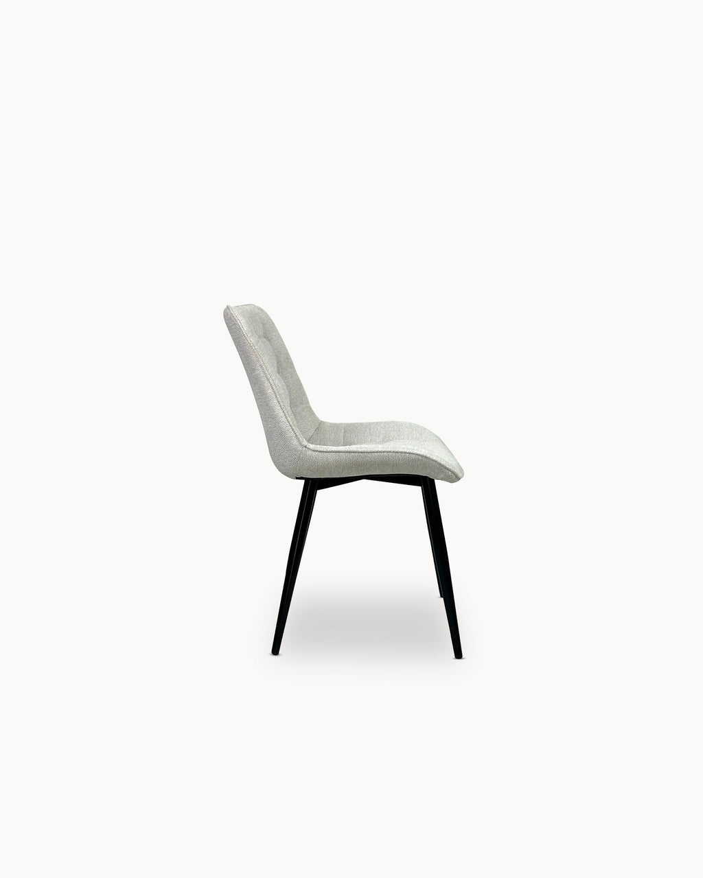ARISTO extendable table + 4 PRADA chairs pack