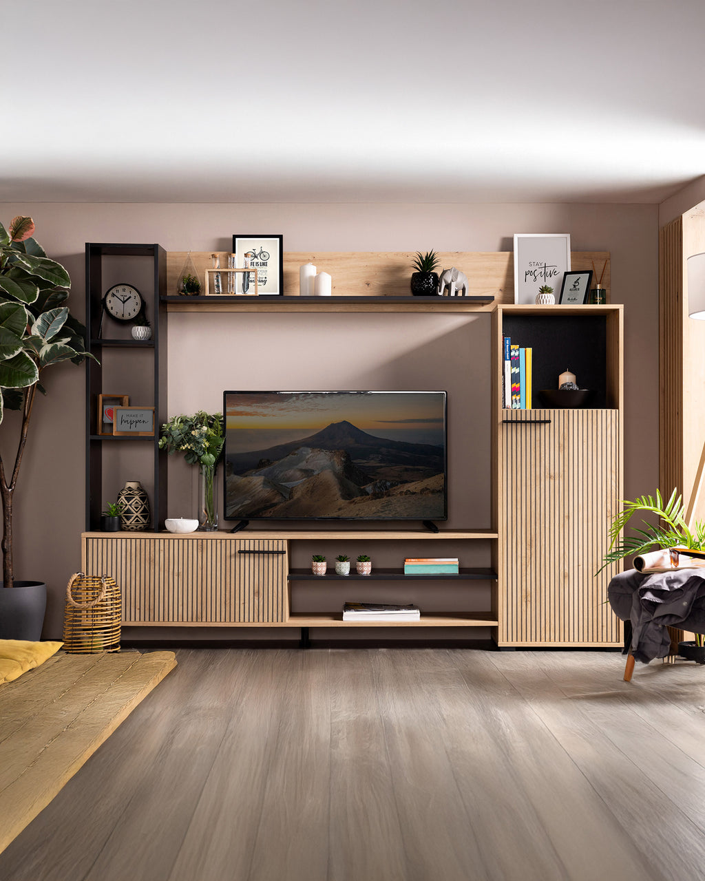 Mueble TV RETIMNO con 2 puertas y 6 estantes