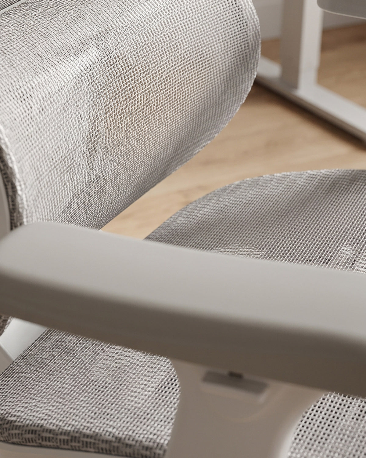 MASTER reclining office chair with footrest
