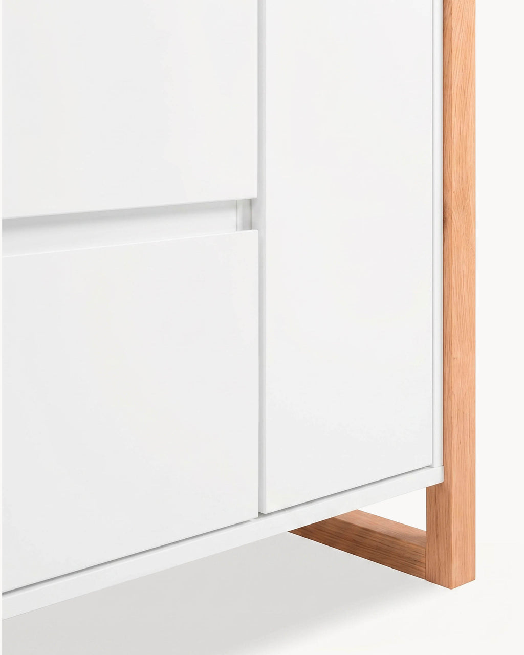 Aparador DENVER com 3 portas e 3 gavetas