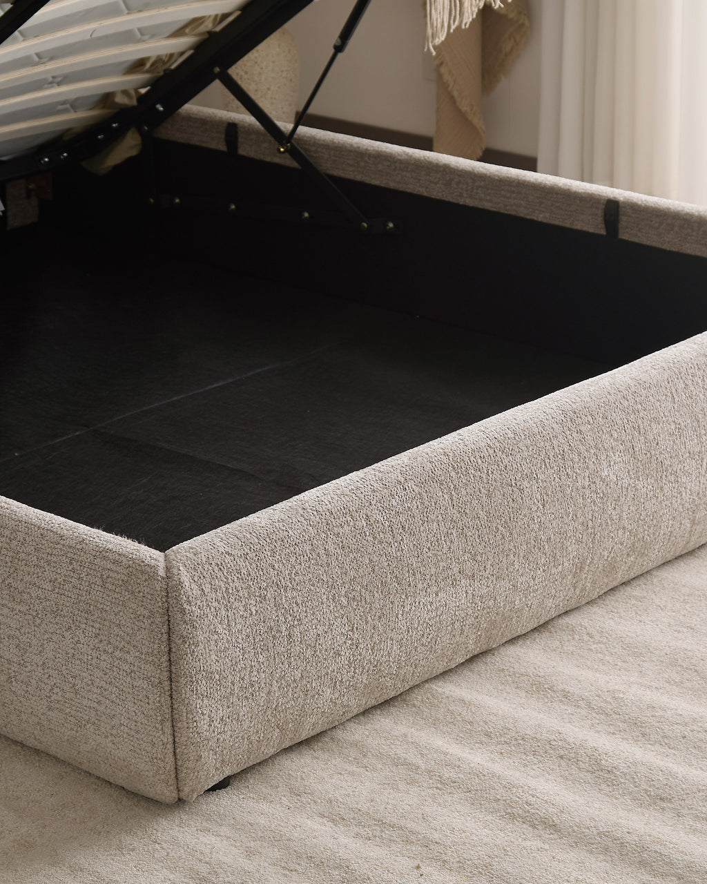 MONICA lift-up double bed