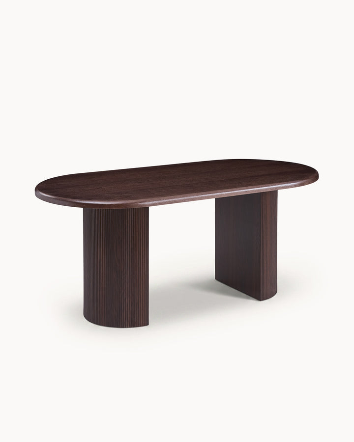 Mesa oval OMEGA
