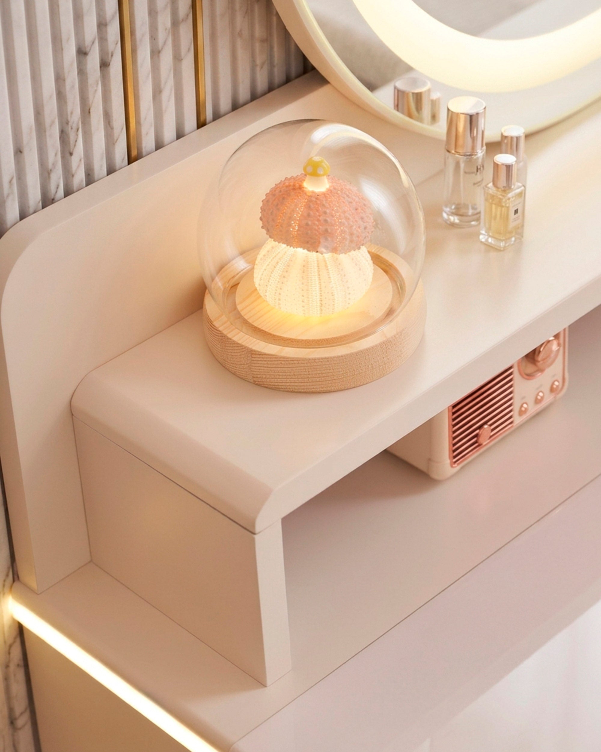 Toucador NEKO com espelho com iluminação LED e puff