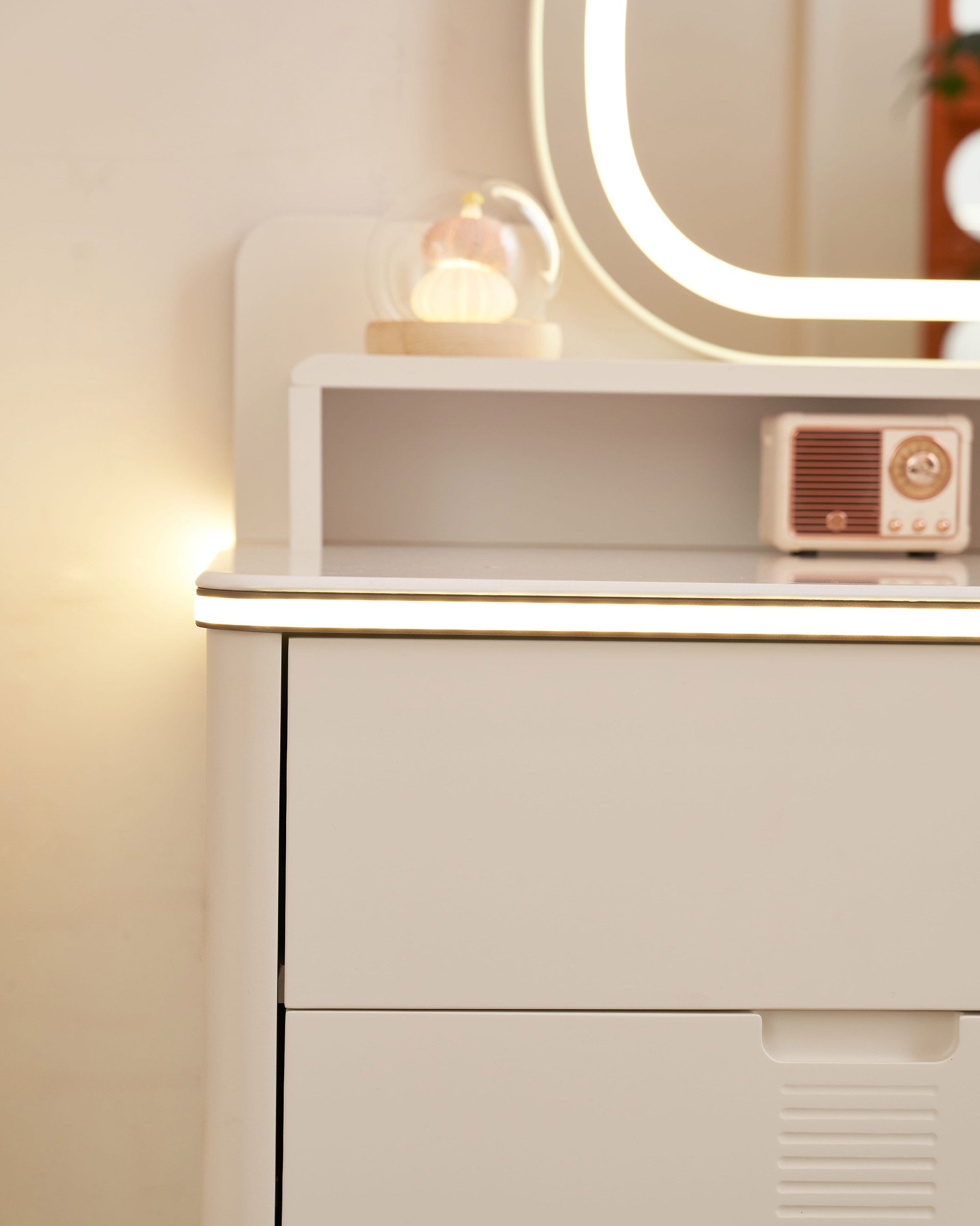 Toucador NAMI com espelho com iluminação LED e pufe