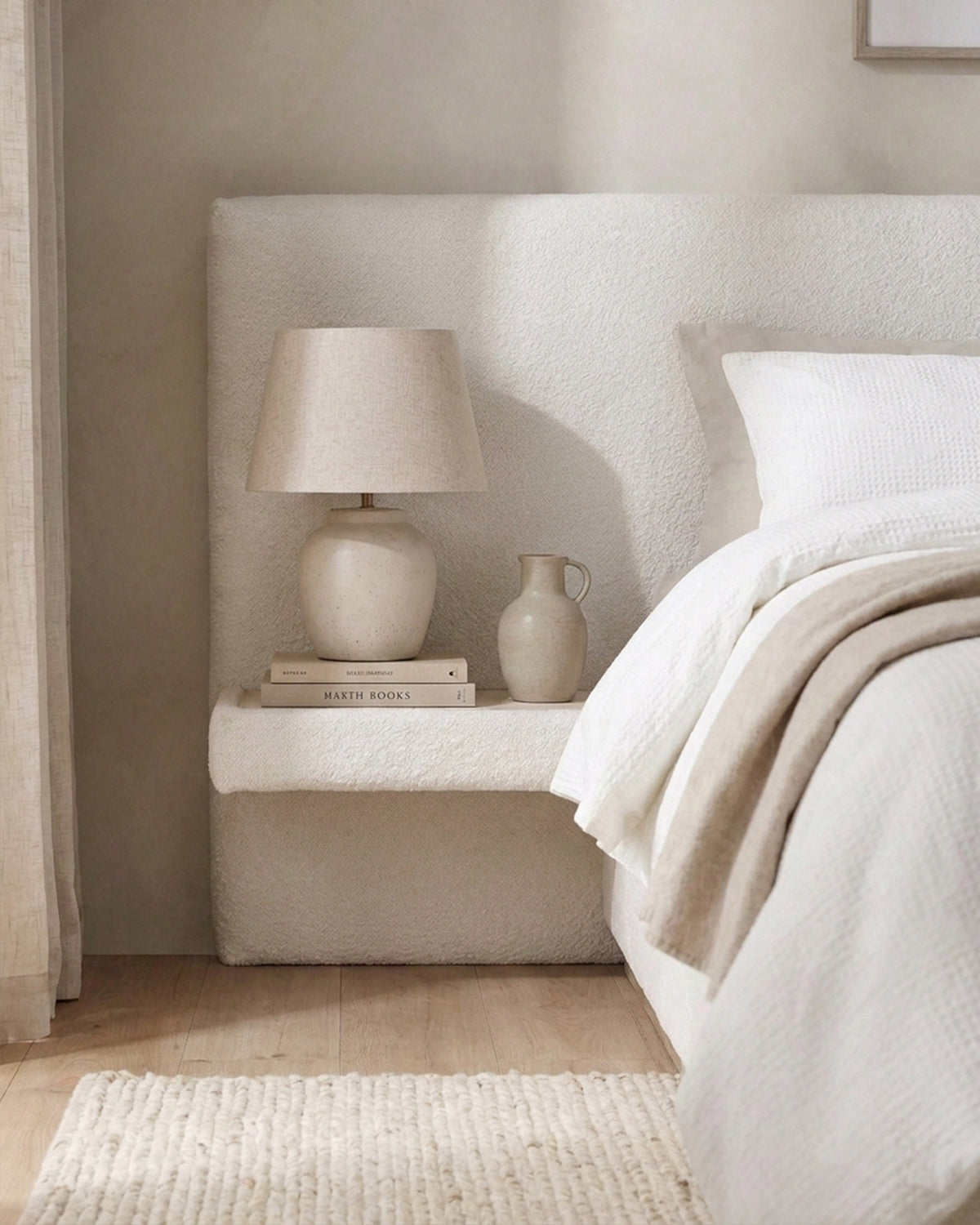 Cama de matrimonio elevable NAPOLI con 2 mesitas de noche