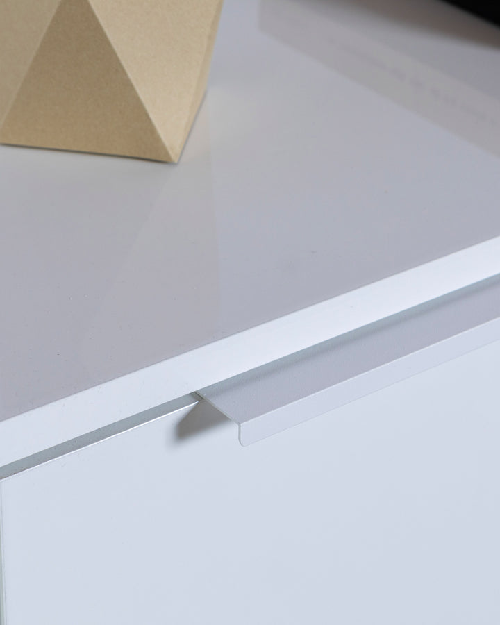 Móvel de entrada MOTION com 2 portas e 2 gavetas